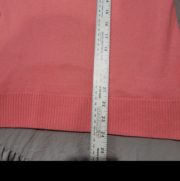 Gap Extra Fine Merino Wool Blend Womens Size Small Sweater. V neck, long sleeve. - Picture 6 of 10